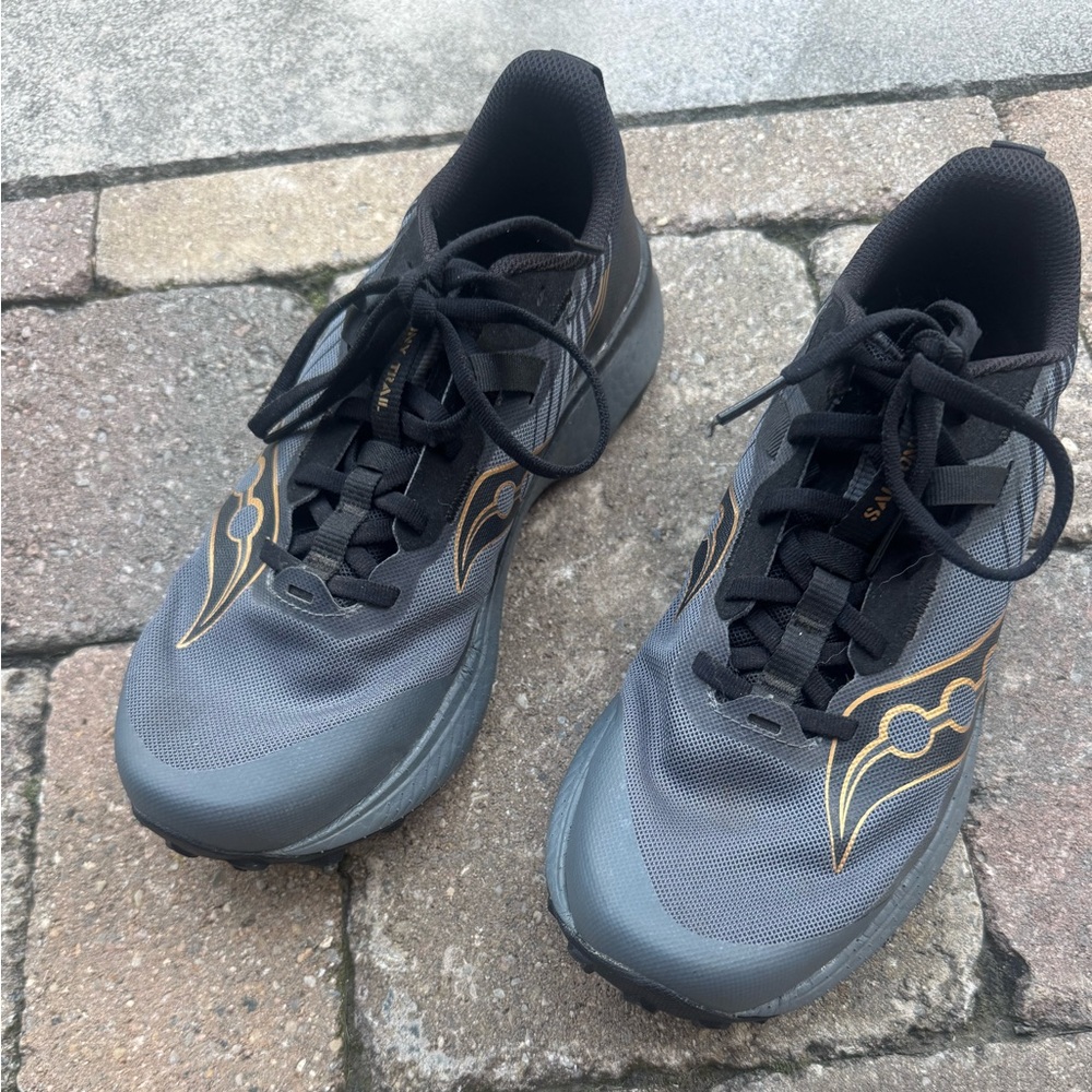 Saucony Men's Running Shoes in Shadow/Black and Gold. Excursion TR17 GTX